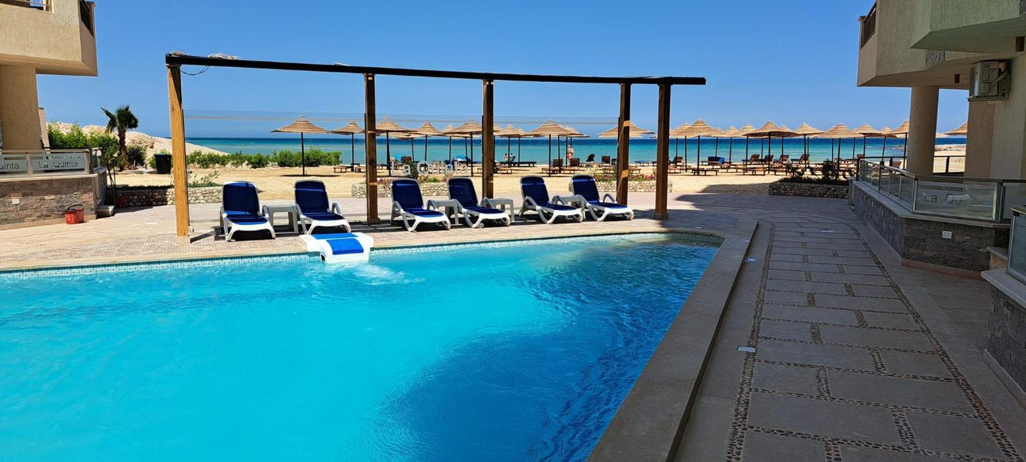 La Quinta Beach Resort *